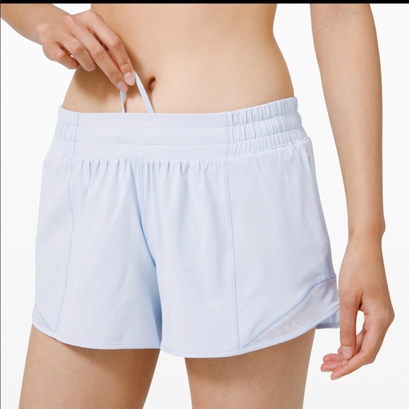 ❌ SOLD❌ Size 6 Lululemon hotty hot short II 4” - Picture 2 of 6